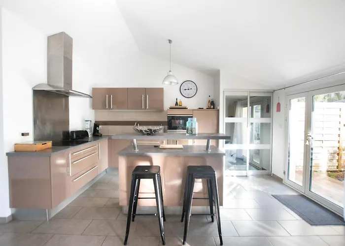 Namibia - Jacuzzie - 500m Et Feriehus